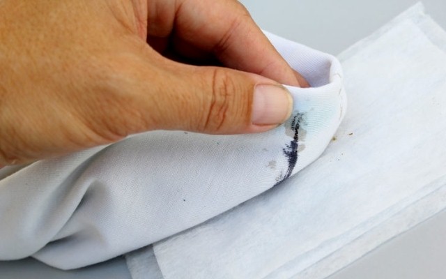 how to get sharpie out of fabric