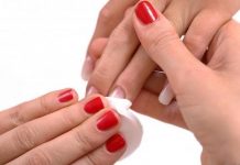 How to Remove Nail Polish