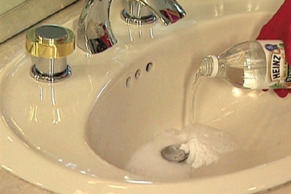 How to Unclog a Sink