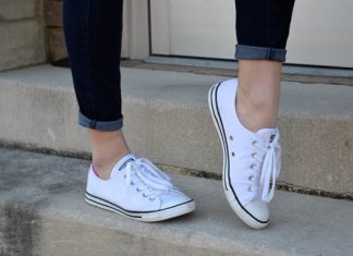 how to clean white converse shoes